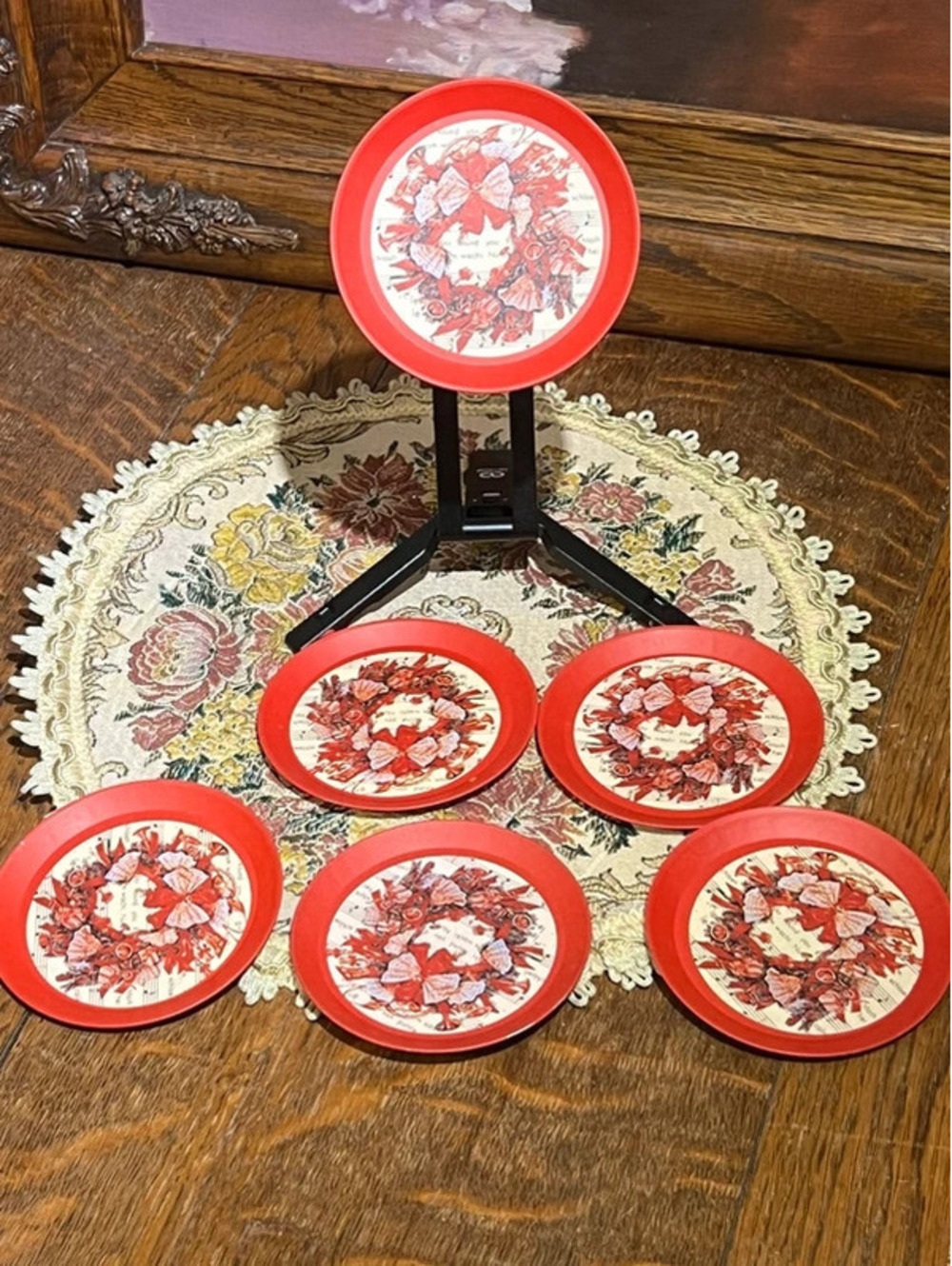 6 Vintage Tin Giftco Christmas  Coasters